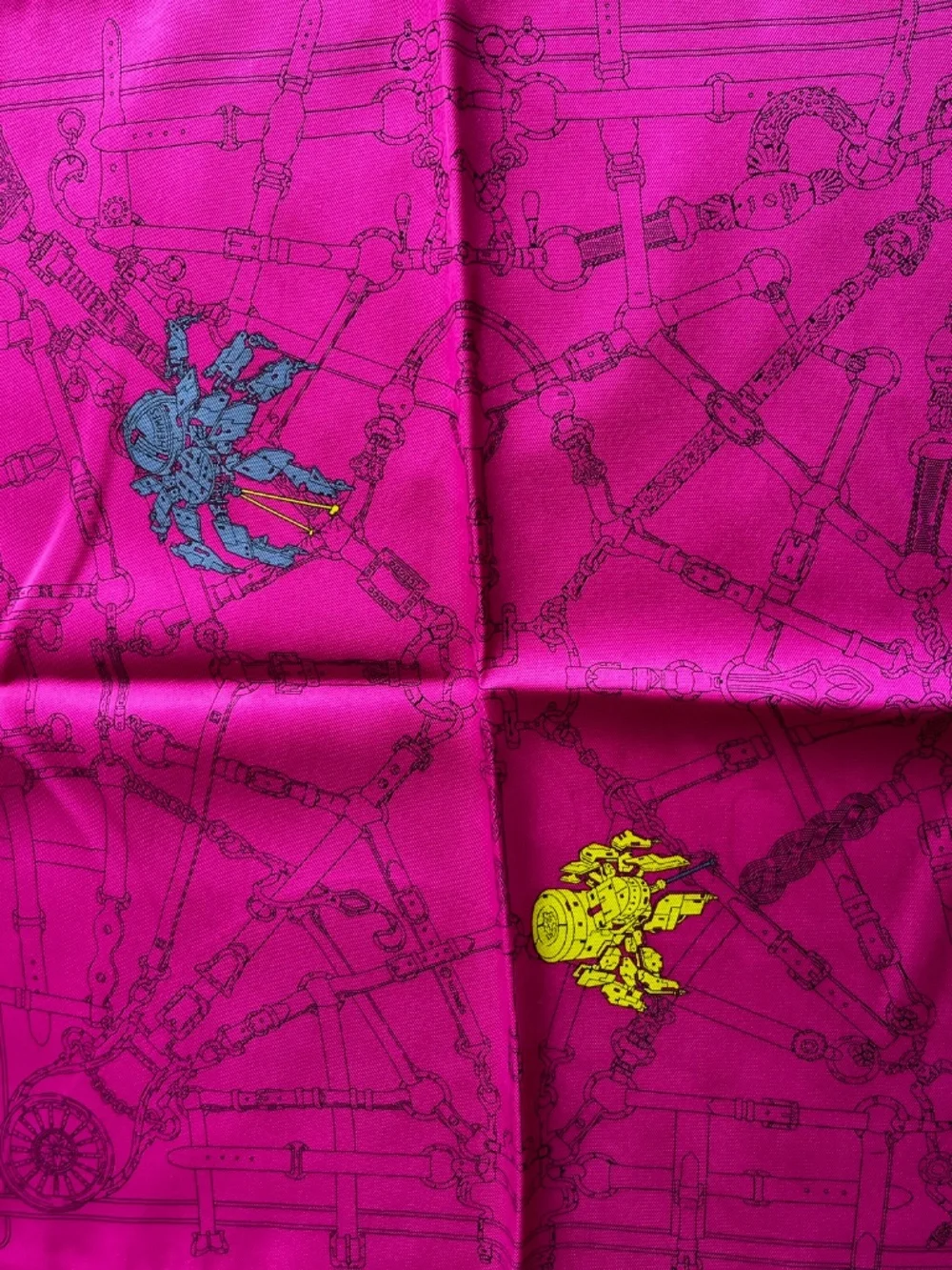 EXCELLENT Hermes Flamboyant Web 100% Silk Pochette Gavroche Robotic Spiders